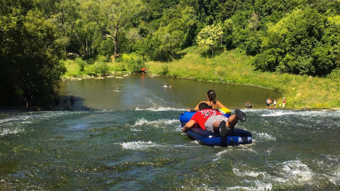 Nueva Zelanda tiene un 'tobogán natural' de 60 metros