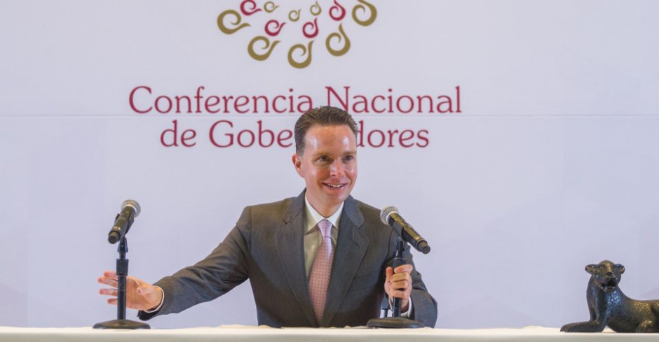 Senado trunca planes de Velasco al negarle licencia para volver como Gobernador