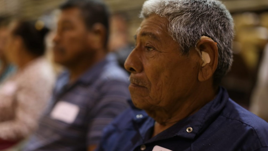 DIF Tamaulipas entrega lentes graduados y aparatos auditivos