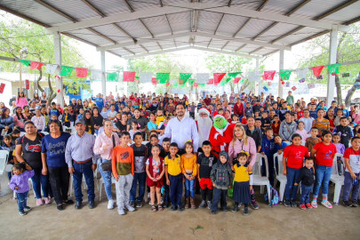 En "Periquitos" celebraron Posada Ejidal con el Alcalde Carlos Peña Ortiz