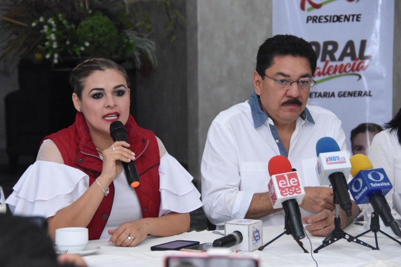 Ulises Ruiz denuncia intromisión del gobierno federal el renovación del PRI
