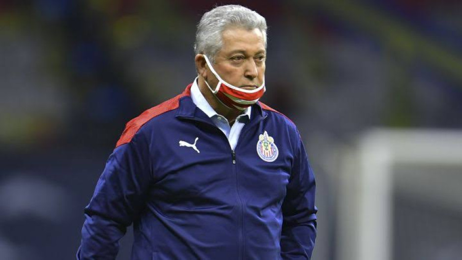Chivas anuncia que Víctor Manuel Vucetich deja la dirección técnica del rebaño