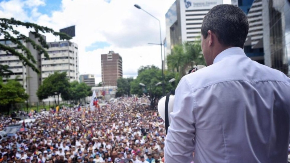 Guaidó anuncia negociaciones con gobierno de Maduro