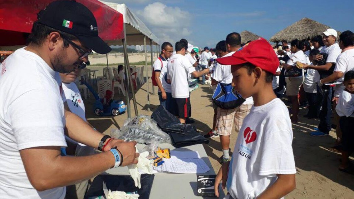 Realizan jornada de Limpieza y Embellecimiento en Playa Miramar 