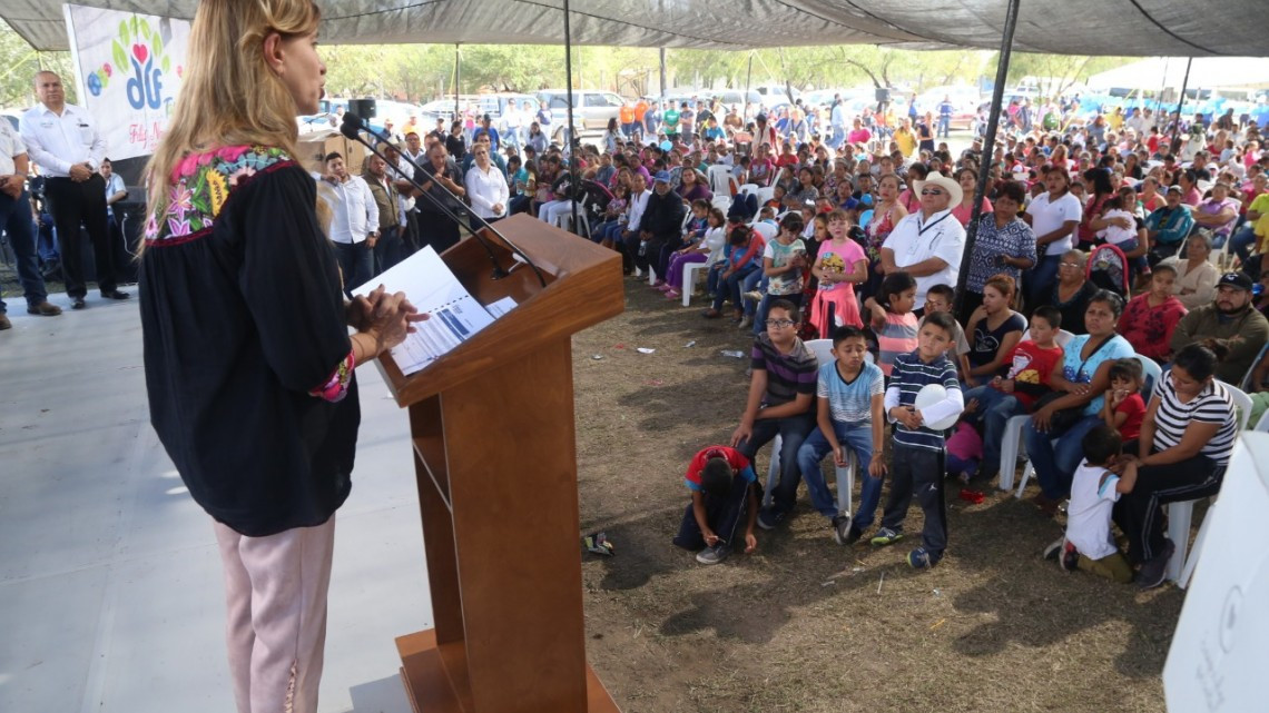 2 mil 500 habitantes se reúnen con Maki Ortiz