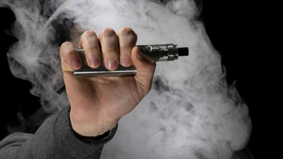 Tres adolescentes en Houston hospitalizados por daño pulmonar severo por “vaping”