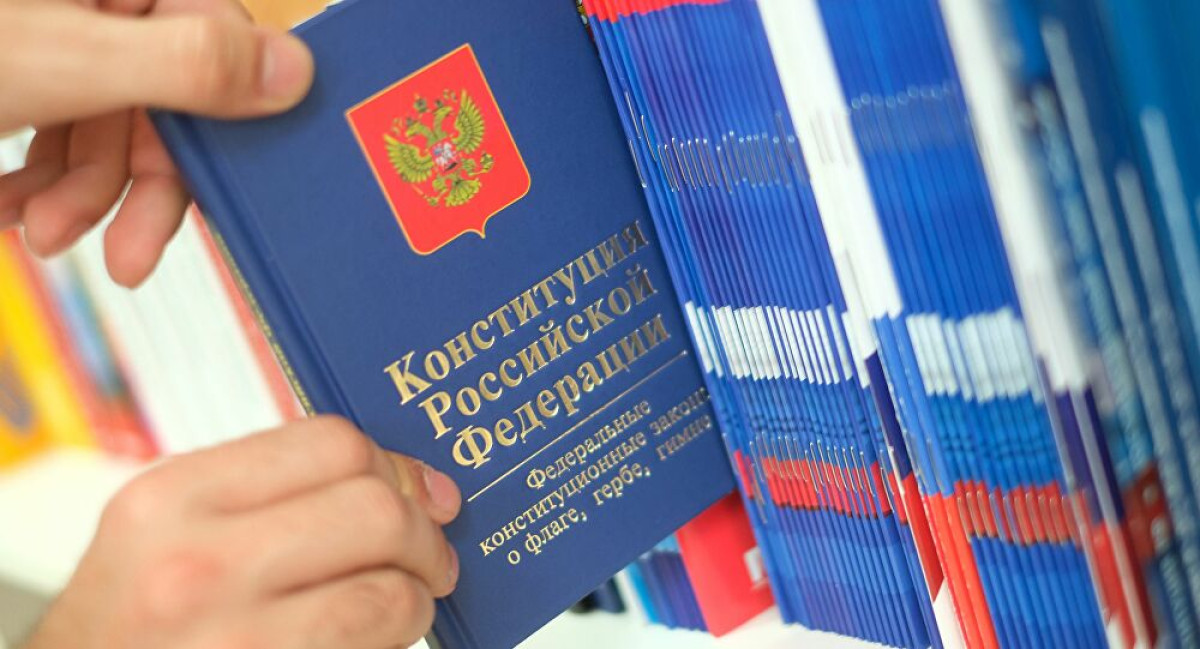 Constitución Rusa incluirá a Dios y reconoce solamente el matrimonio heterosexual 