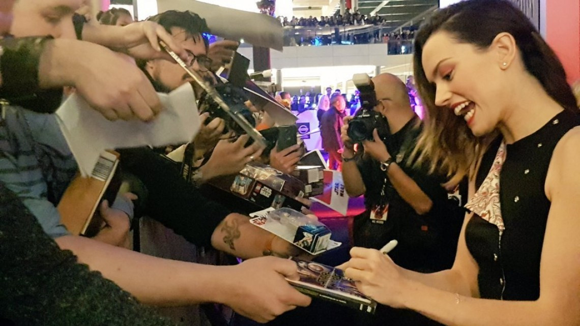 ¡Luke Skywalker y Rey están en México!