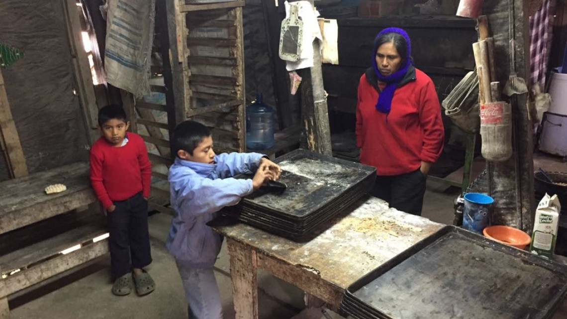 Sufren familias de escasos recursos por bajas temperaturas