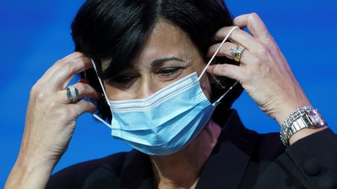 CDC recomienda usar doble cubrebocas para protegerse del covid