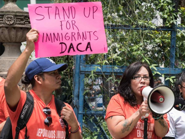 Presenta México escrito “Amigo de la Corte” por el DACA