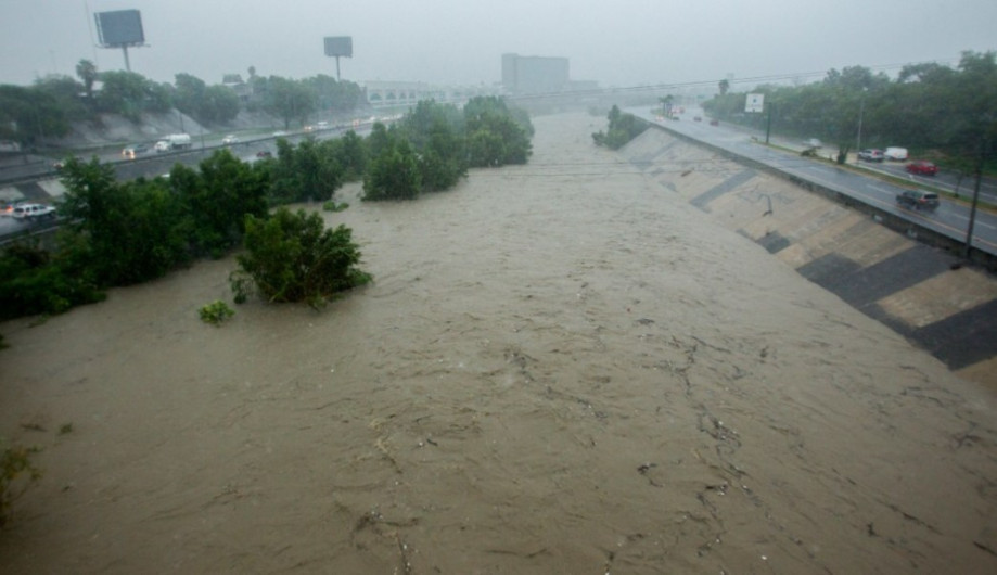 463 escuelas fueron afectadas por ‘Fernand’ en NL
