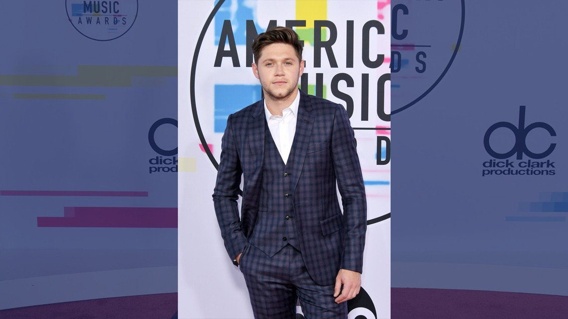 Así lucen los famosos en los American Music Awards