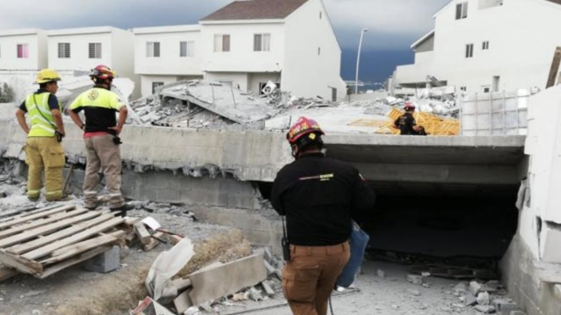 Al menos 3 muertos y 10 atrapados tras derrumbe de obra en Monterrey
