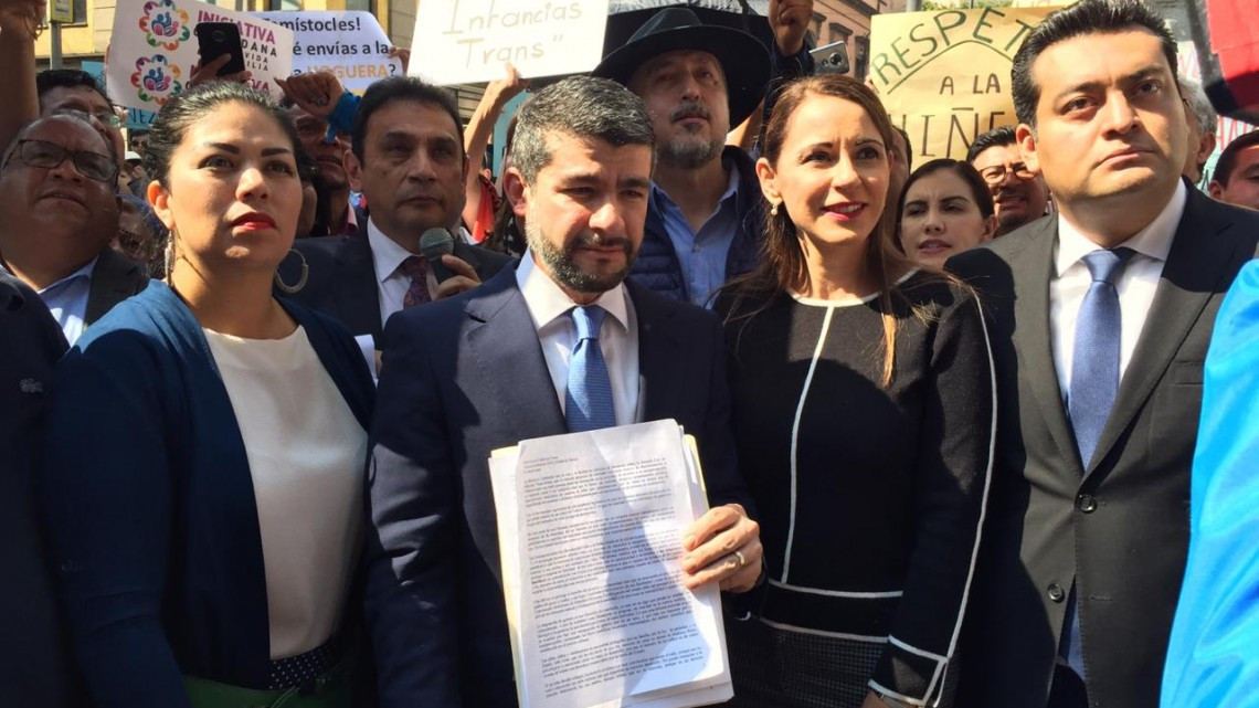 Protestas en CDMX por dictamen Infancias Trans
