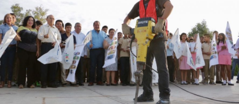 Ayuntamiento trabaja en obras de pavimentación