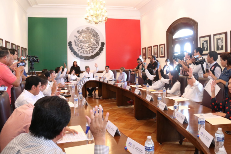 Cabildo de Victoria autoriza creación de fraccionamiento y atiende solicitud de donación de predios para el sector salud.  