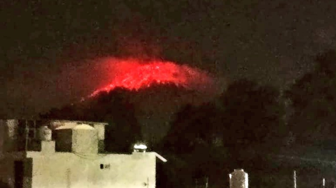 La fuerte explosión del Popocatépetl
