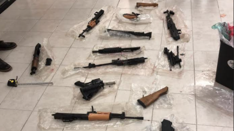 Descubren arsenal en tanque de gasolina en Reynosa