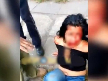 Mujer es golpeada tras asaltar en transporte público
