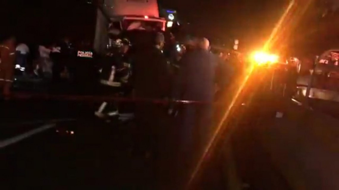 Aparatoso accidente en la México-Toluca deja 9 muertos