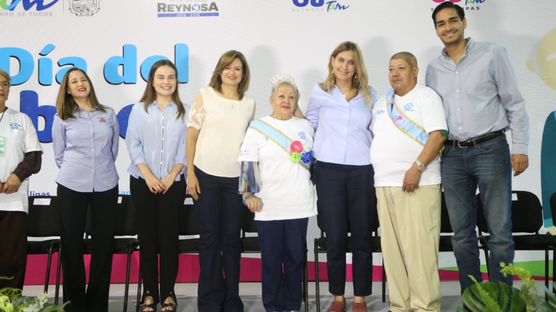 Celebra Maki a abuelitos en su día