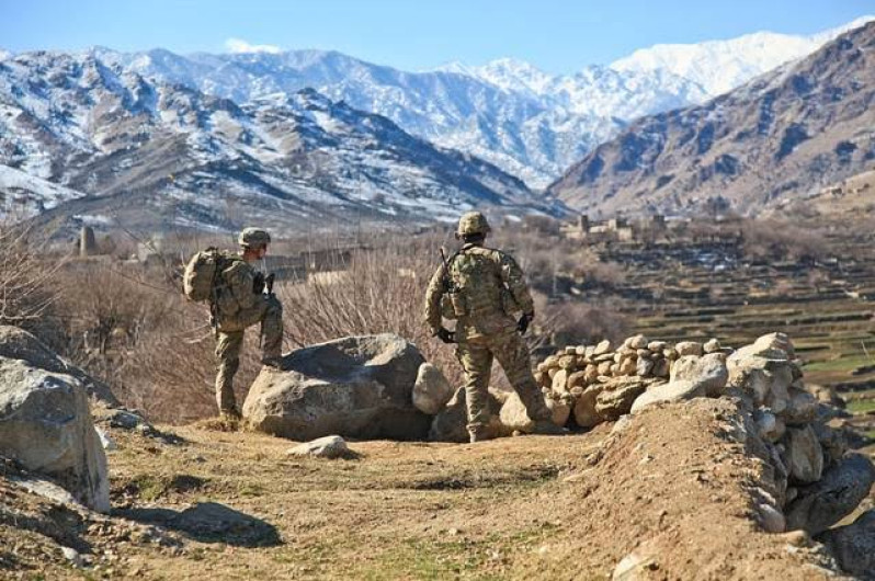 Proponen apedrear a homosexuales en Afganistán