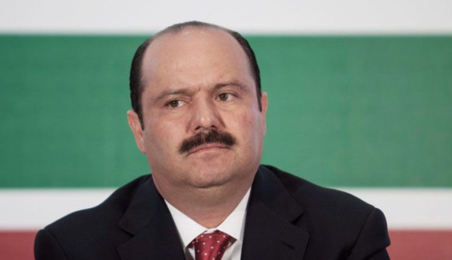 Detectan posible falsificación de firma en amparo de César Duarte