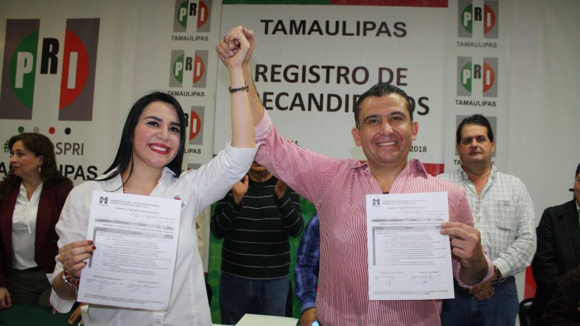 Se registran en el PRI aspirantes a candidatosa Senadores y Diputados Federales