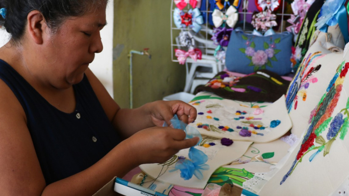 Artesanos maderenses recibirán apoyo de Fonart 