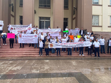 Trabajadores de Salud protestan para pedir plazas