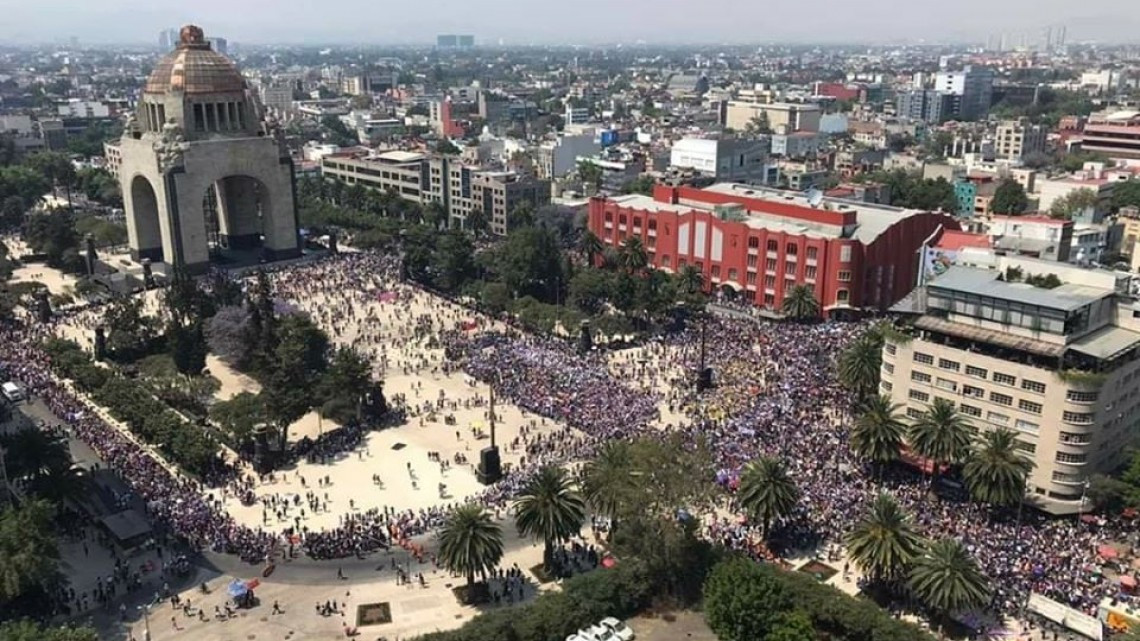 Miles de mujeres salen a las calles alrededor de todo el mundo