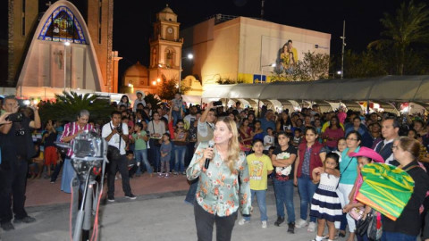 Realizan exposición de globos de cantoya gigantes