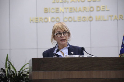 Avanza iniciativa para prohibir cirugías estéticas en menores*