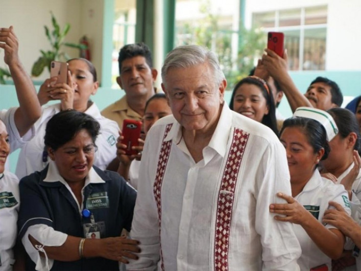 AMLO ordena a IMSS tener listo nuevo salario del personal