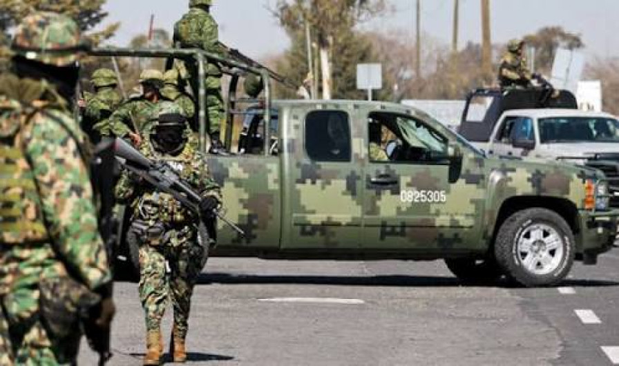 Marinos son emboscados por presuntos delincuentes 