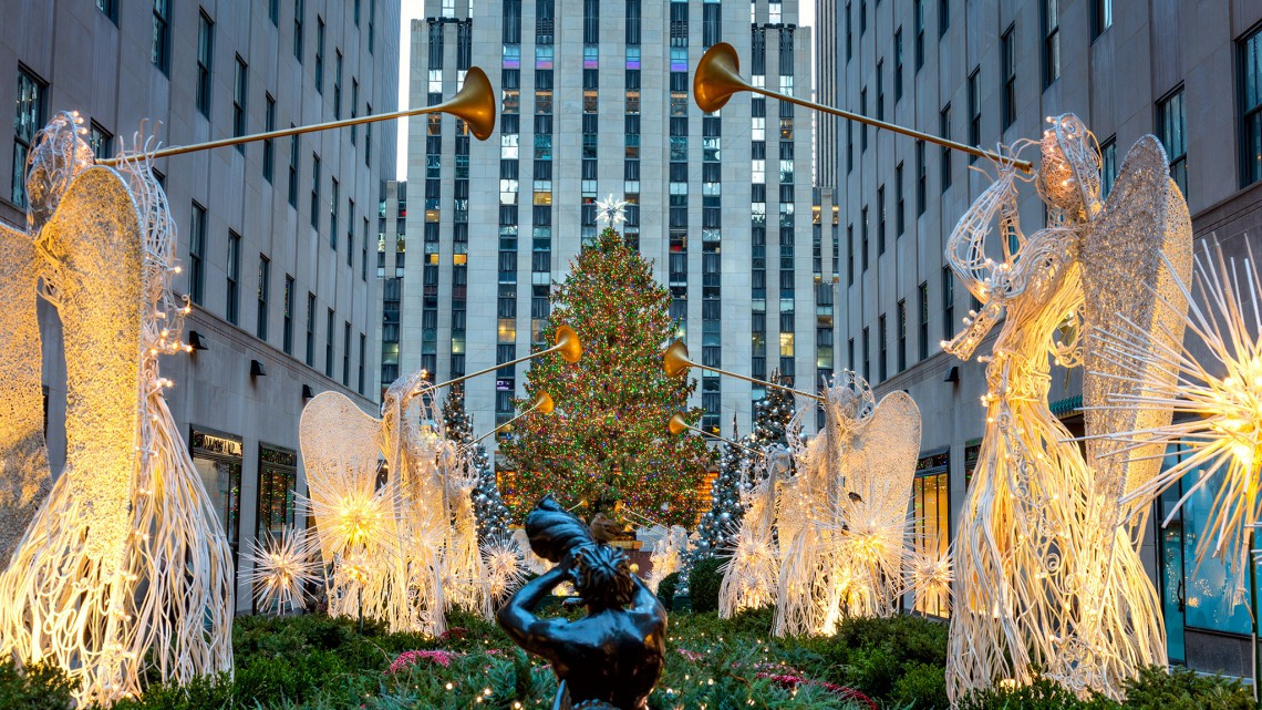 ¡Llegó la navidad! Encienden luces del tradicional árbol del Rockefeller