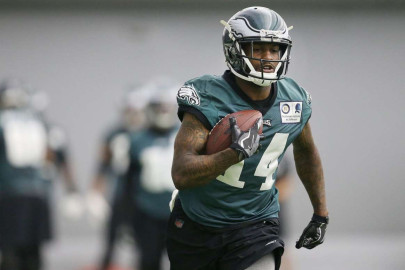 Mike Wallace queda fuera indefinidamente con Filadelfia