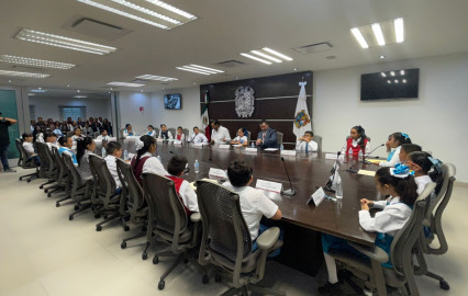 Viven alumnos experiencia de Cabildo Infantil