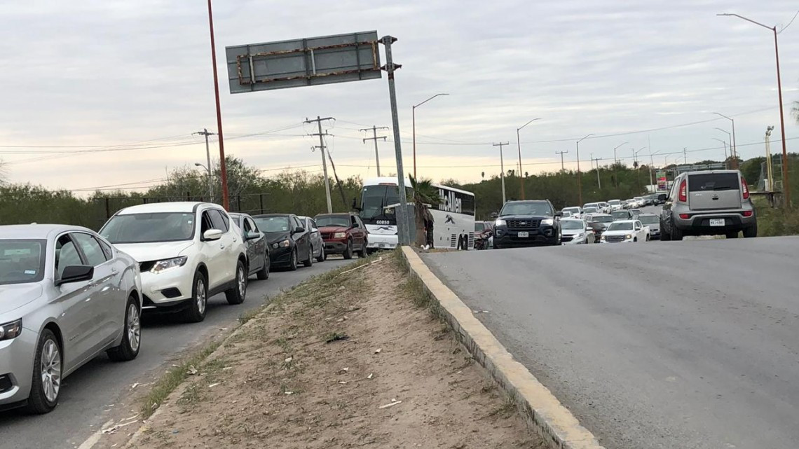 Festejos de Noche Vieja provocan largas filas en Puentes Internacionales