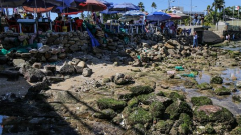 Mar se aleja 20 metros en Acapulco