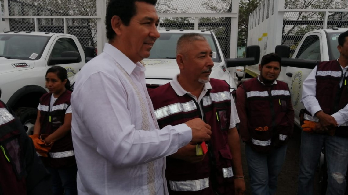 Entregan 15 nuevas unidades para limpieza pública de Matamoros