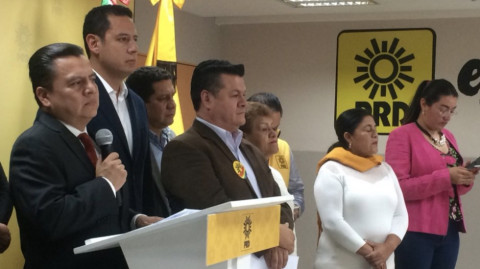 Periodo de “reflexión profunda” podría terminar con cambio de nombre y siglas en el PRD