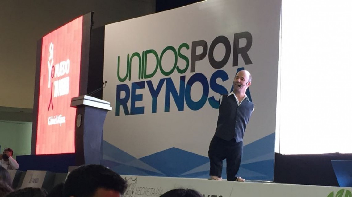 Gabriel Nájera motiva a jóvenes de Reynosa