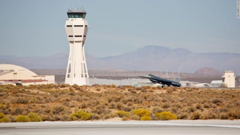 Hombre y su hija, acusados de 7 cargos tras secuestrar a mujer