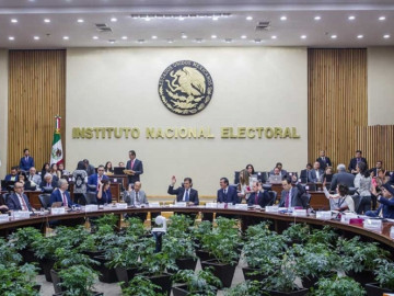 PRI es multado por filtración de lista nominal de BC