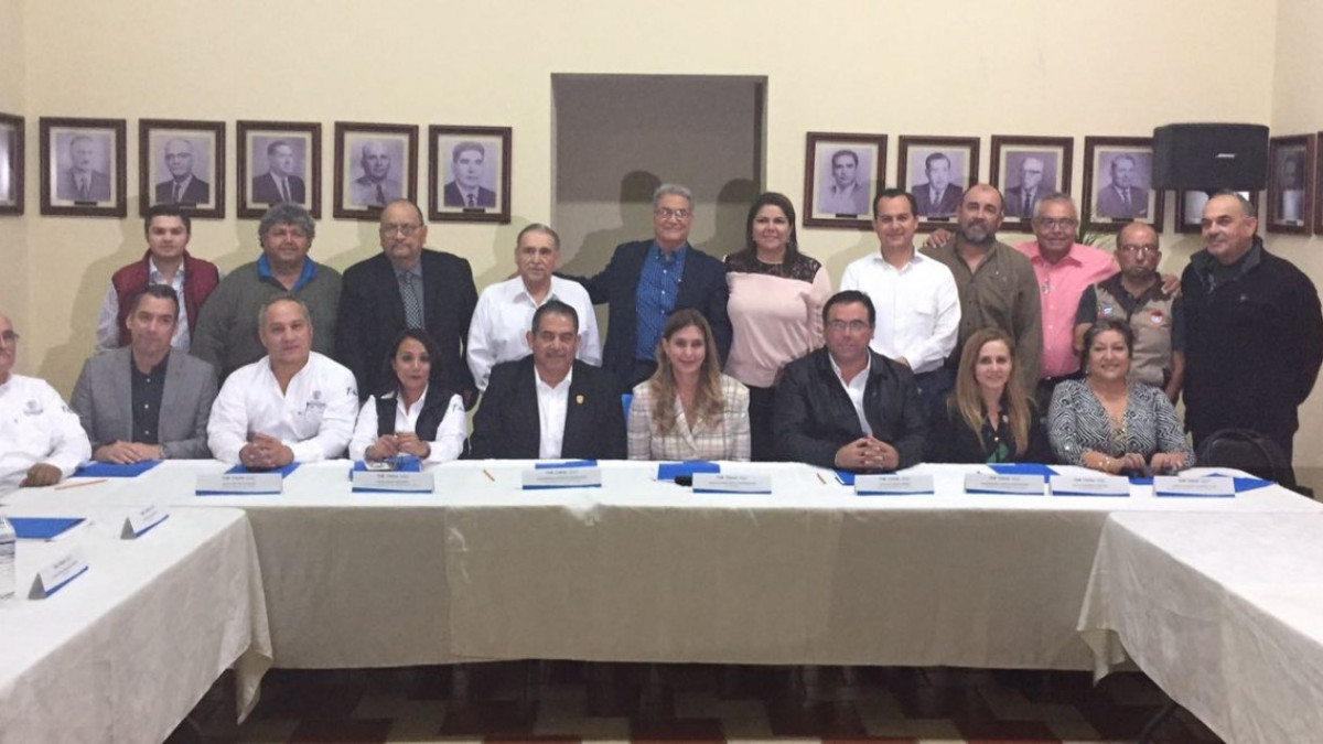 Toman protesta a consejo consultivo del IMD