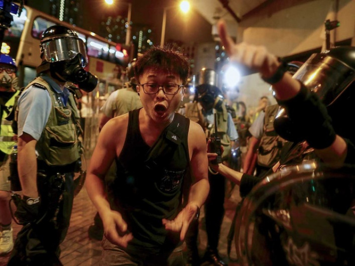 Expresa EU preocupación por despliegue de fuerzas “paramilitares”