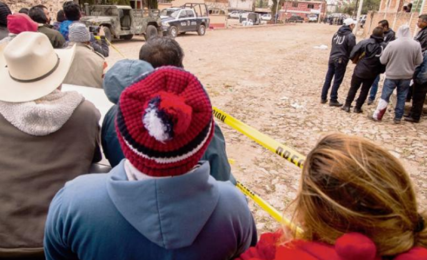 8 muertos y 53 heridos tras explosión en procesión