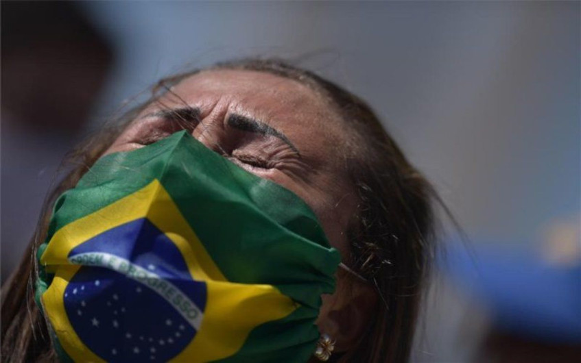 Brasil supera las 3 mil muertes por Covid en 24 horas